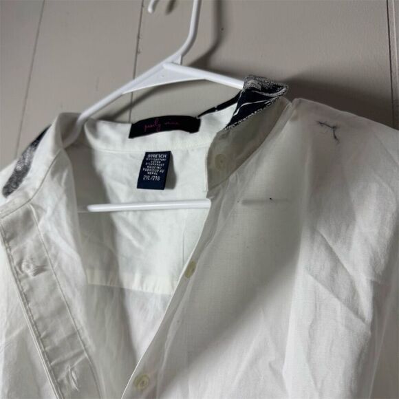 Pearly Vine Women's 2XL White Button-Up Shirt with Sleeve Details - Picture 6 of 8